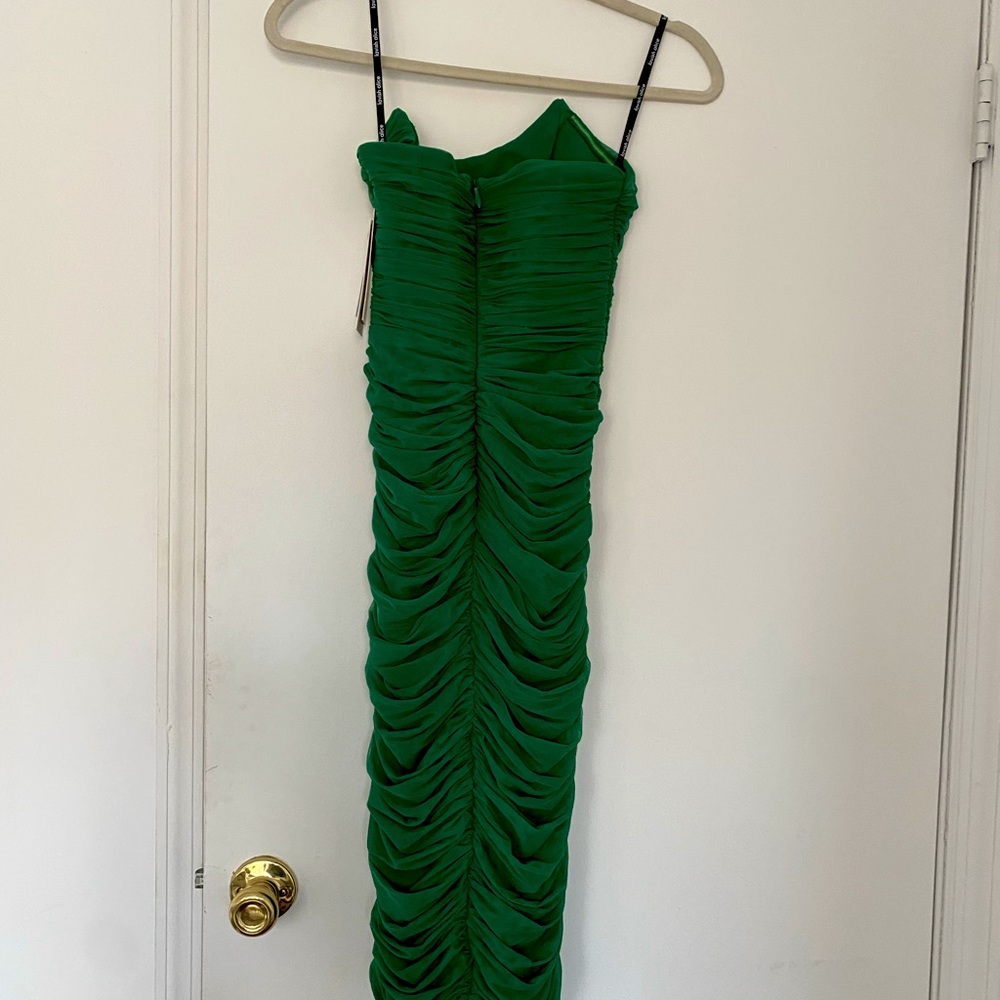 NWT Lavish Alice Ruched Midi Dress - Picture 6 of 10